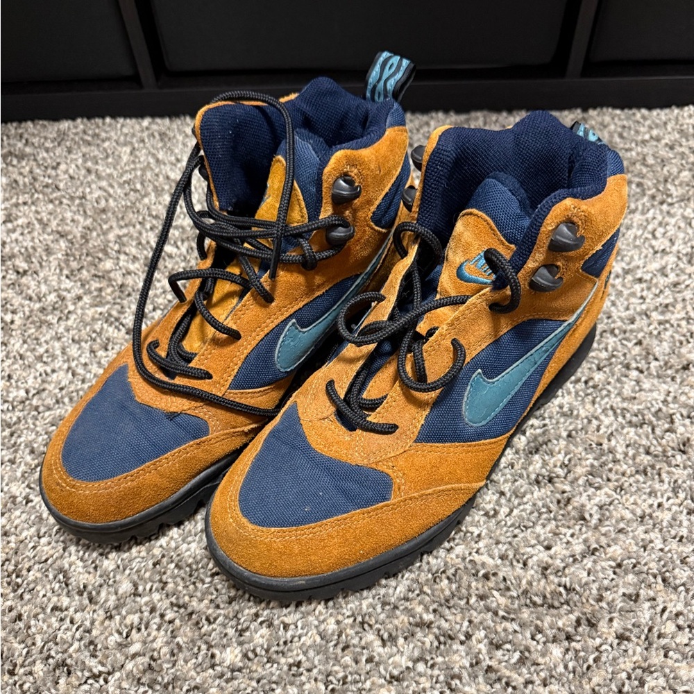 Vintage Nike ACG Hiking Boots for Women